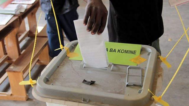 Bitegekanijwe ko ku wa 20/05/2020 hazoba amatora y'umukuru w'igihugu, y'abashingamateka n'ayo abahanuzi b'amakomine