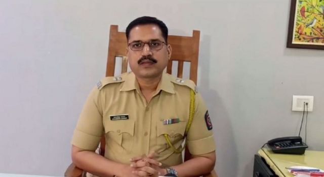தானே பாேலீஸ் கமிஷ்னர் அமர் சிங் ஜாதவ்