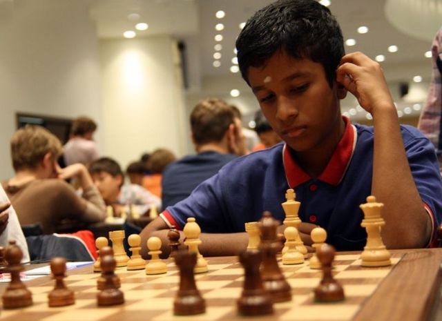 வமேக்னெஸ் கார்ல்செனை வீழ்த்திய கார்த்திகேயன்