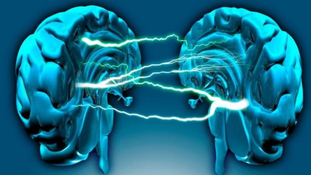 Ilustrao mostra dois lados do crebro com raios ligando-os