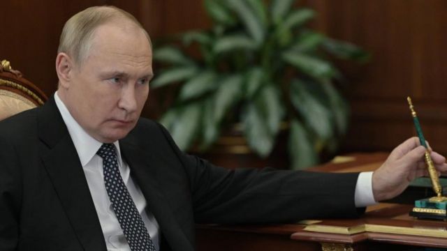 Guerra de Ucrania: el presidente Putin ordena un alto el fuego temporal en Ucrania