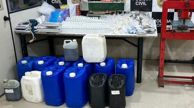Substâncias apreendidas durante operação policial em São Paulo