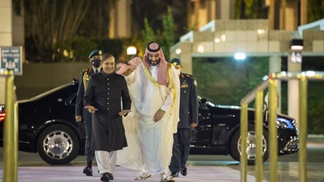 பாகிஸ்தானை கரை சேர்க்குமா சவுதி?