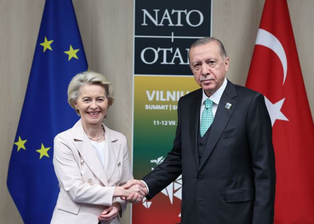 Cumhurbaşkanı Erdoğan ve Avrupa Komisyonu Başkanı Ursula von der Leyen, Vilnius'taki NATO zirvesinde 