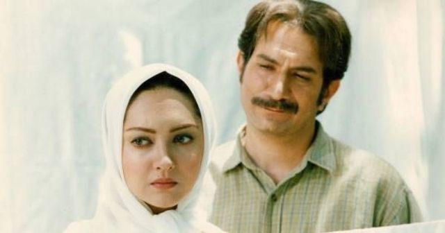 آتیلا پسیانی در کنار نیکی کریمی در فیلم «دو زن»