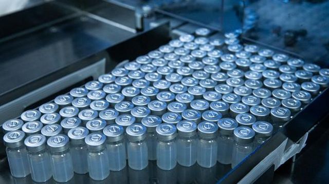 Governo intervém em fábrica de vacinas após rombo milionário e 'obra sem fim'