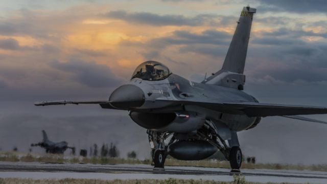 ABD'nin F-16 modernizasyon kitiyle ilgili attığı adım ne anlama geliyor? - BBC News Türkçe