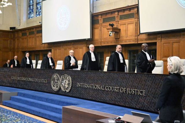محكمة العدل الدولية: ما القرار المتوقع اليوم بشأن قضية جنوب أفريقيا ضد  إسرائيل؟ - BBC News عربي
