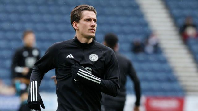 Dennis Praet of Leicester City warms up ahead of the Sky Bet Championship match between Preston North End and Leicester City at Deepdale