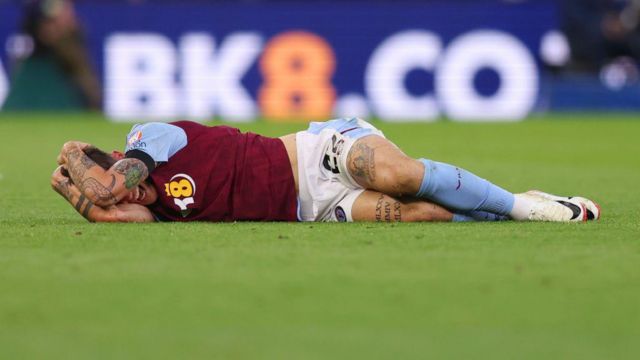 Nicolo Zaniolo of Aston Villa down injured