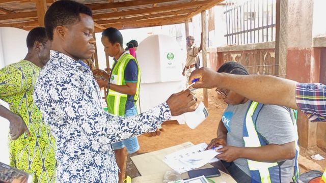 Adamawa Election: Inec Akpọpụtala Gọvanọ Ahmadu Fintiri Dịka Onye ...