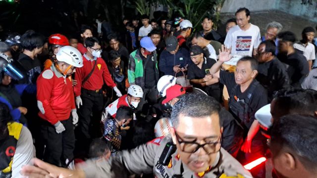 Kecelakaan KA Brantas Dengan Truk Di Semarang: Detik-detik Kejadian ...