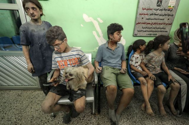Gaza: 'Eu ouvia crianças gritando durante os bombardeios' - BBC News Brasil