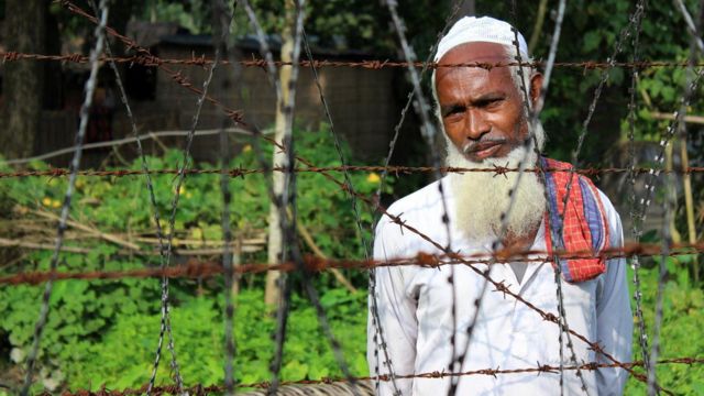 কাঁটাতারের বেড়ার জন্য সীমান্তবাসীদের দুর্ভোগ বেড়েছে