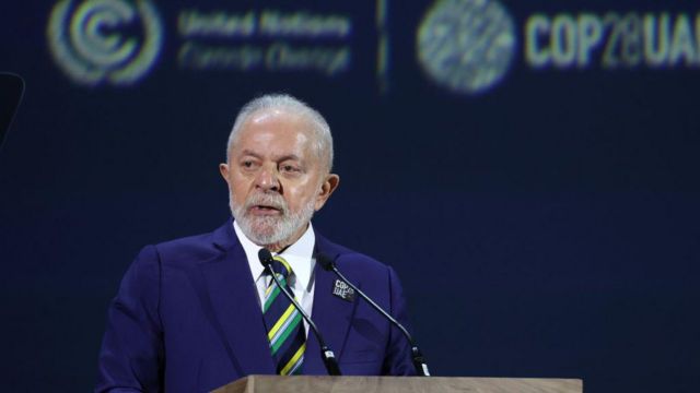 COP28: horas após Brasil prometer se aliar a 'clube do petróleo', Lula cobra mundo por combustíveis fósseis - BBC News Brasil