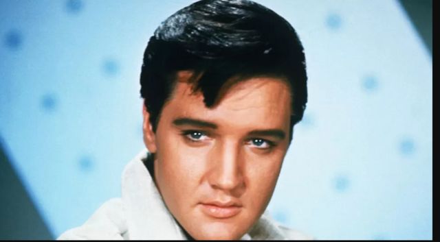 Elvis Presley (waxaa uu dhintay 1977)