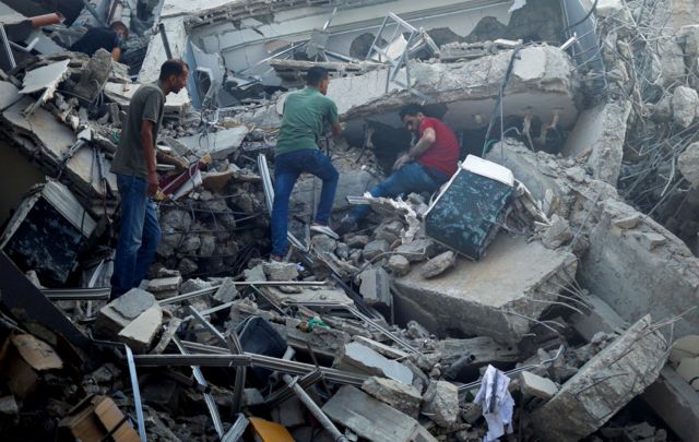 دمار في غزة في أعقاب غارات جوية إسرائيلية