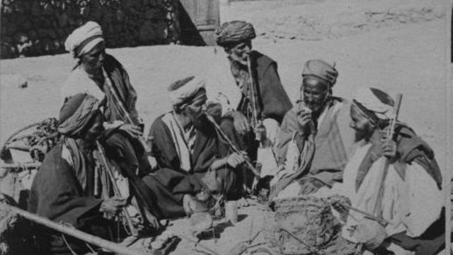 Un grupo de beduinos