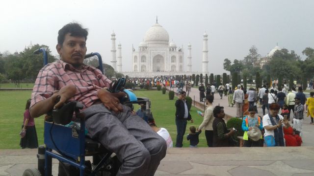 மாற்றுத்திறனாளி சதீஷ் குமார்