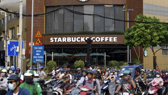 Cửa hàng Starbucks ở Việt Nam toạ lạc tại trung tâm TP HCM