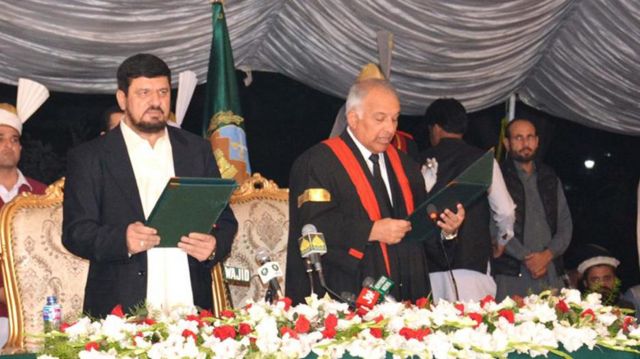 غلام علی: کم ووٹوں سے زیادہ نشستیں جیتنے کے ماہر اور مولانا فضل الرحمن ...