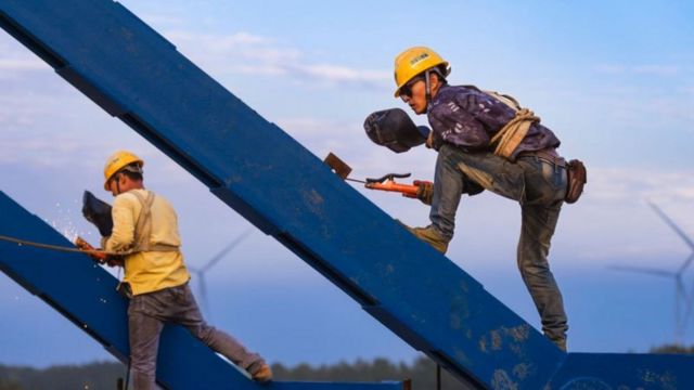 Trabalhadores em obra