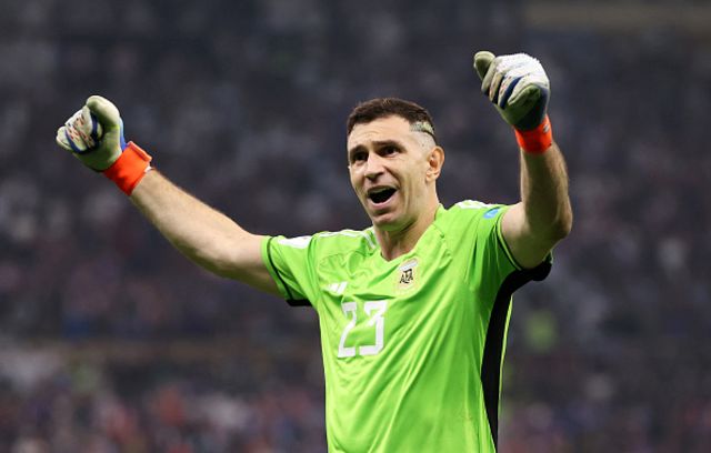 எமிலியானோ மார்ட்டினெஸ்