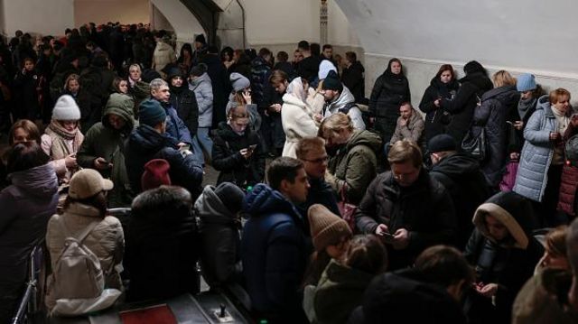 Kiev'de birçok kişi metrolara sığındı