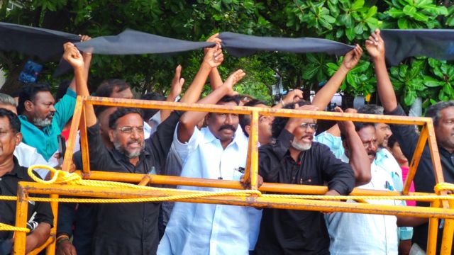 தேசிய சிறுபான்மையின நல ஆணைய உறுப்பினர் பேச்சால் புதுச்சேரியில் சர்ச்சை