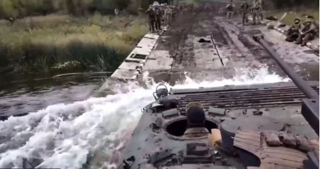 Ukrayna ordusu hafta sonu nehrin karşı kıyısına geçtiklerini açıkladı