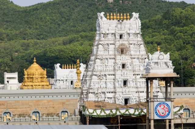 தமிழ்நாடு அரசு இந்துக் கோவில்களை ஆக்கிரமித்திருக்கிறதா?