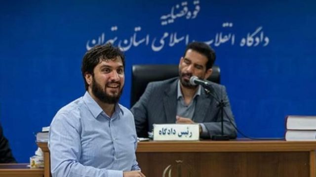 قاضی مسعودی مقام اینک در قاضی دیوان عالی کشور است. او هادی رضوی (فرد ایستاده)  را به ۲۰ سال زندان محکوم کرده بود