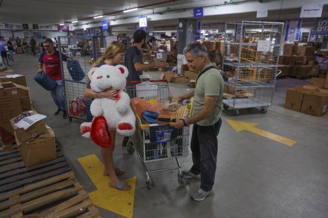 Centro de ajuda administrado pelos Irmos em Armas