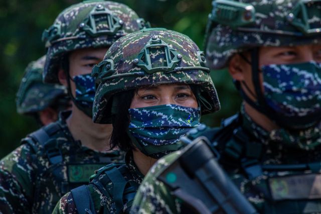 Taiwan - Chine : quelle est la "stratégie du porc-épic" élaborée par l'île pour se défendre d'une éventuelle invasion chinoise ? - BBC News Afrique