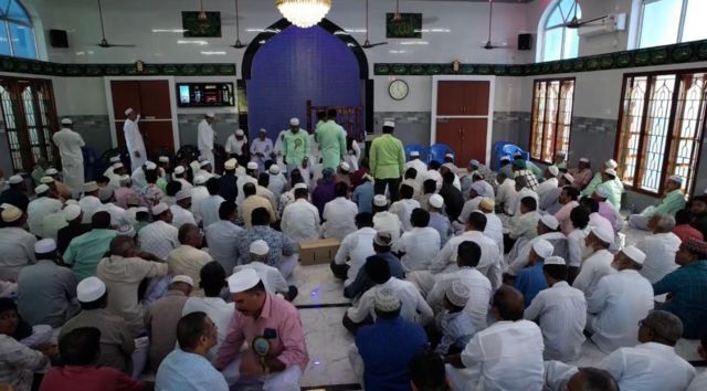 பள்ளிவாசல் திறப்பு : சீர்வரிசையுடன் வந்த இந்துகள், கிறிஸ்தவர்கள்