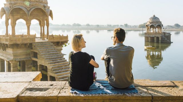 லிவ்-இன் தம்பதியர் பதிவேடு அவசியமா?