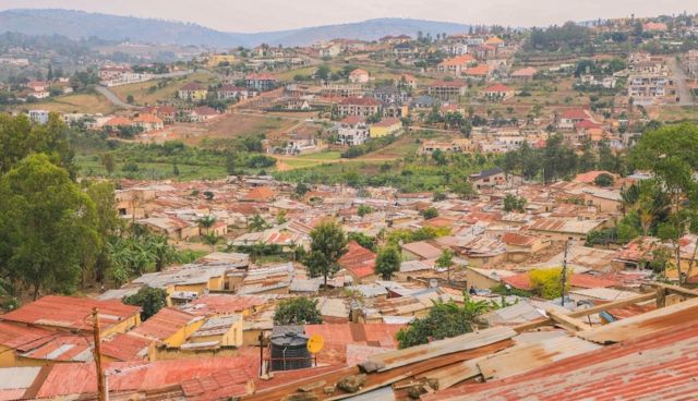 Hakuno ni a﻿gace kamwe k'imidugudu ya Kibiraro I na Kangondo mu kagari ka Nyarutarama, Umurenge wa Remera