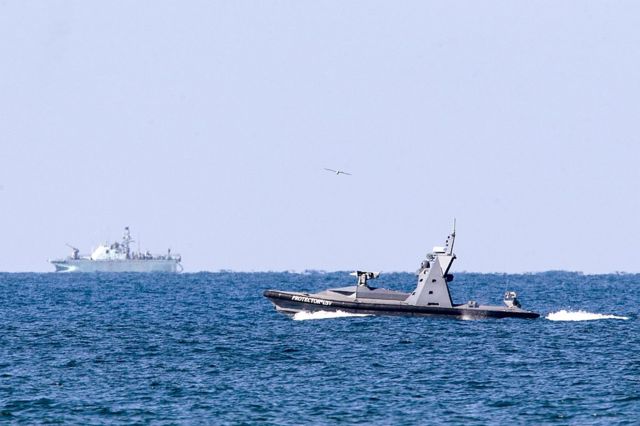 تصویری که حدود هفت سال پیش از شهپادهای تولید اسرائیل که برای کنترل آب‌های غزه به کار می‌روند، منتشر شد