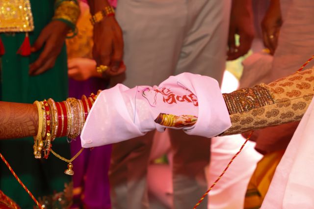 திருமணம், கைரேகை சோதனை