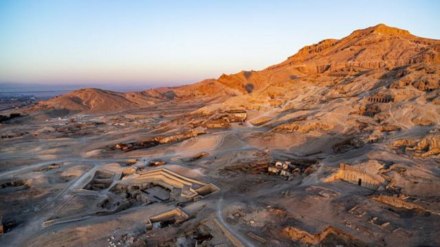 O Vale dos Reis, perto de Luxor, no Egito, onde os faraós eram enterrados