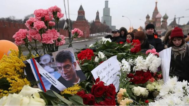 Boris Nemtsov bị một điệp viên có liên quan đến một đội ám sát chính trị, tiến hành theo dõi trong gần một năm trước khi bị bắn chết tại cầu Bolshoi Moskvoretsky vào ngày 27/02/2015