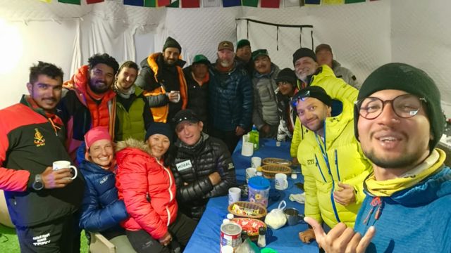 எவரெஸ்ட் சிகரத்தை தொட்ட முதல் தமிழ் பெண் முத்தமிழ்செல்வி