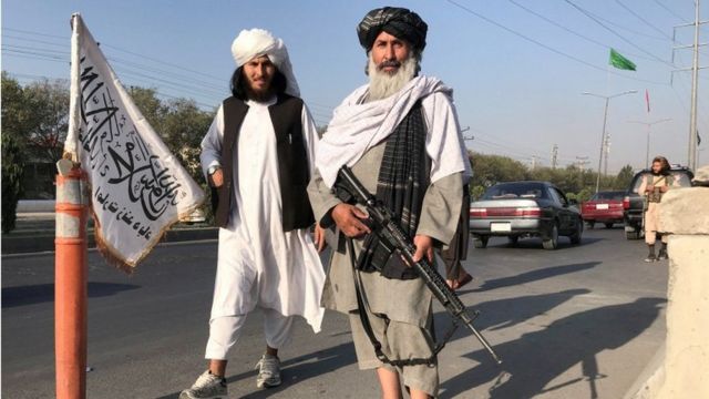 Кабул көчөлөрүндөгү талибдер