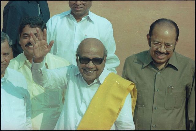 எம்.ஜி.ஆர். அ.தி.மு.கவைத் துவங்கியபோது என்ன நடந்தது?