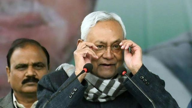 பிகார் முதல்வர் நிதிஷ் குமார் ராஜினாமா: பாஜக ஆதரவுடன் மீண்டும் பதவியேற்பா?