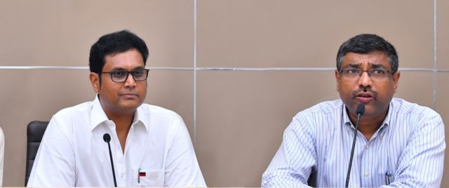 ஃபாக்ஸ்கான்  வருவதில் குழப்பம் ஏன்?