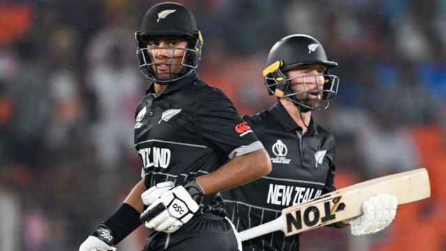 ஐ.சி.சி கிரிக்கெட் உலகக்கோப்பை, இங்கிலாந்து, நியூசிலாந்து, ரச்சின், கான்வே