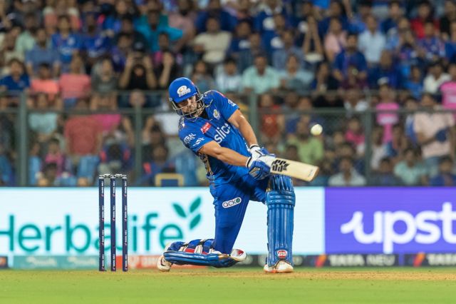 மும்பை இந்தியன்ஸ் வெற்றி