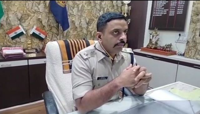 மத்தியப் பிரதேசத்தில் சிறுமி பாலியல் வன்கொடுமை: இரண்டரை மணி நேரமாக உதவிக்கு அலைந்த கொடுமை