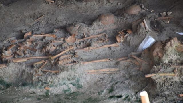 மனிதப் புதைக்குழி, இலங்கை, அகழாய்வு